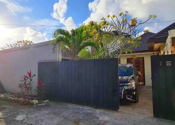 Villa Rumah Hadeka *